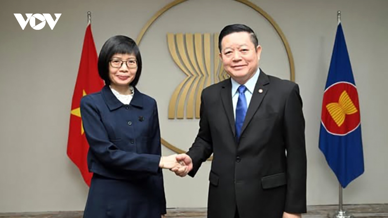 ASEAN leader praises Vietnam’s contributions to regional bloc